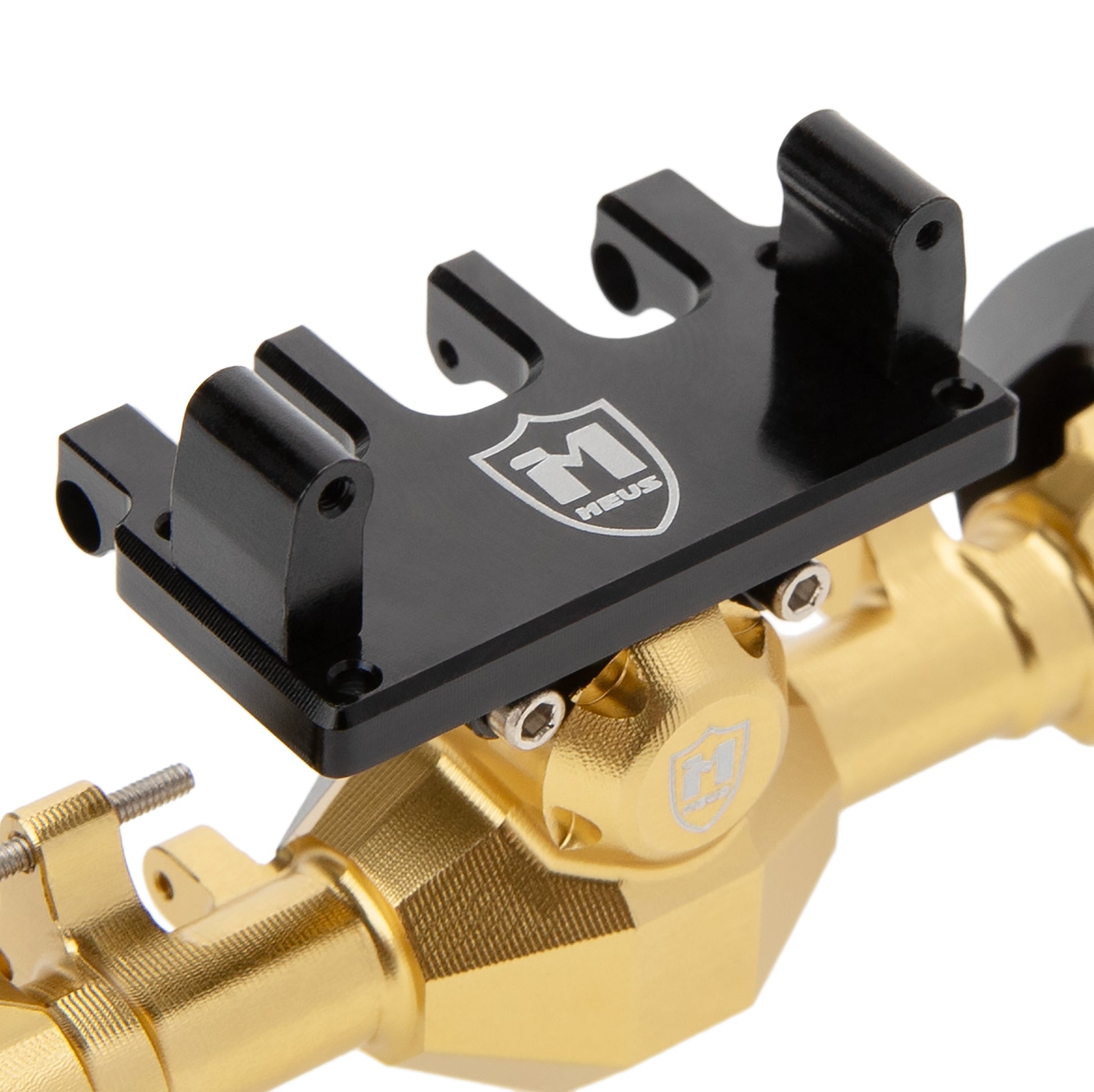 Gold SCX24 Isokinetic front axle with servo mount