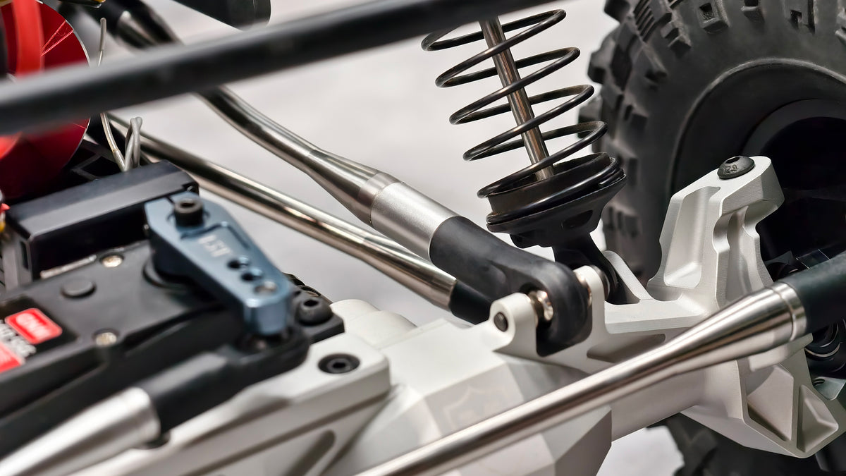 Silver Redcat Vertex-6 front axle installation